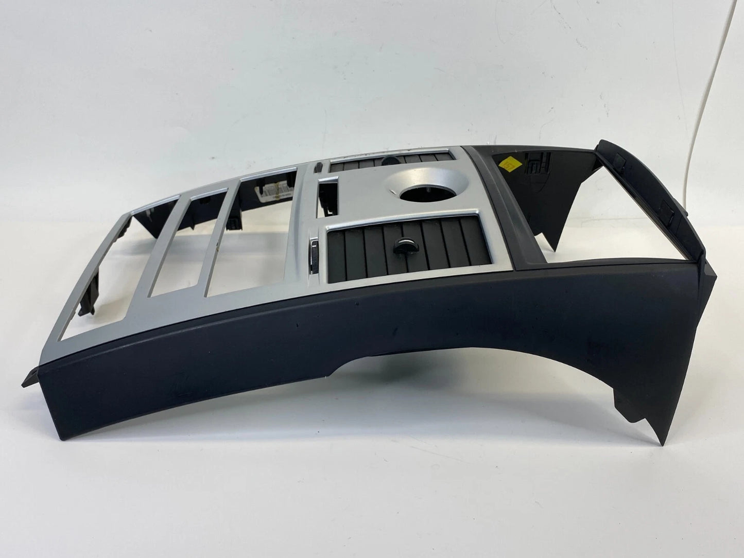 08-10 CHRYSLER TOWN & COUNTRY CENTER DASH RADIO BEZEL TRIM PANEL 1DR16TRMAB OEM
