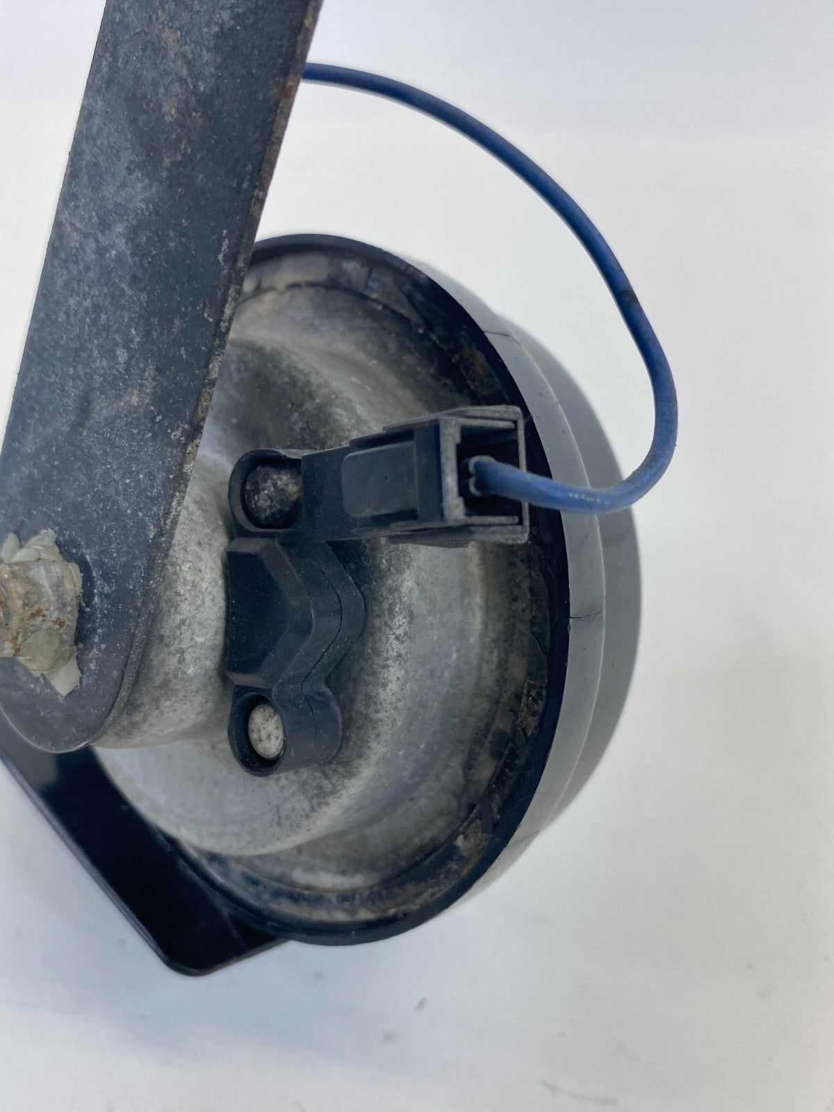 2001 02 03 04 05 06 2007 Ford Escape Low Horn Alarm Note Signal E9006032 OEM