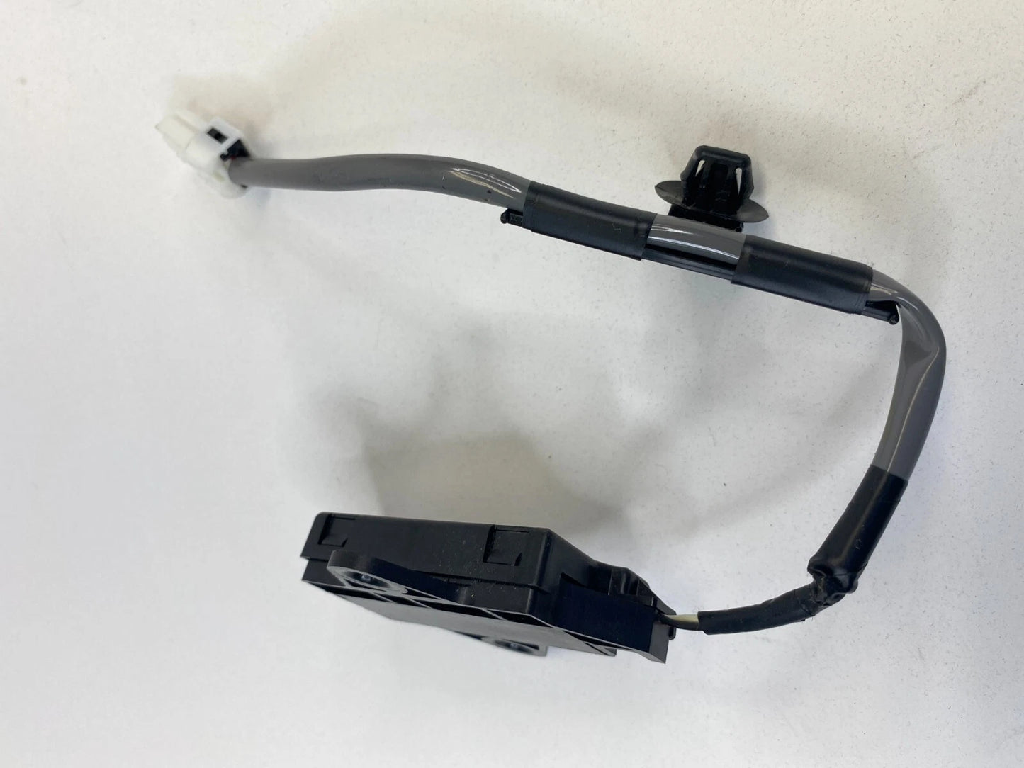08-17 MITSUBISHI LANCER REAR LEFT KEYLESS ENTRY ANTENNA RECEIVER MN141582