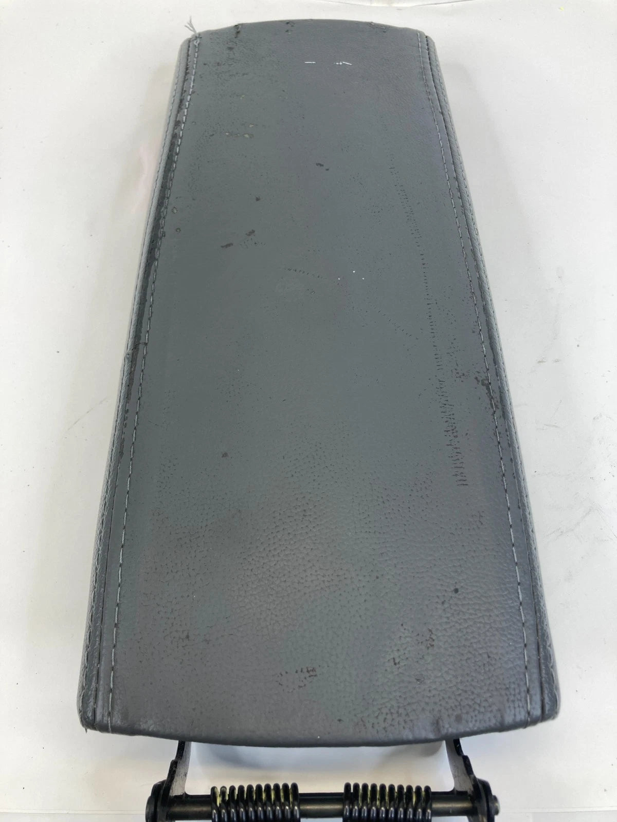 2004-2009 TOYOTA PRIUS CENTER CONSOLE ARMREST TOP LID CAP COVER LEATHER GRAY OEM