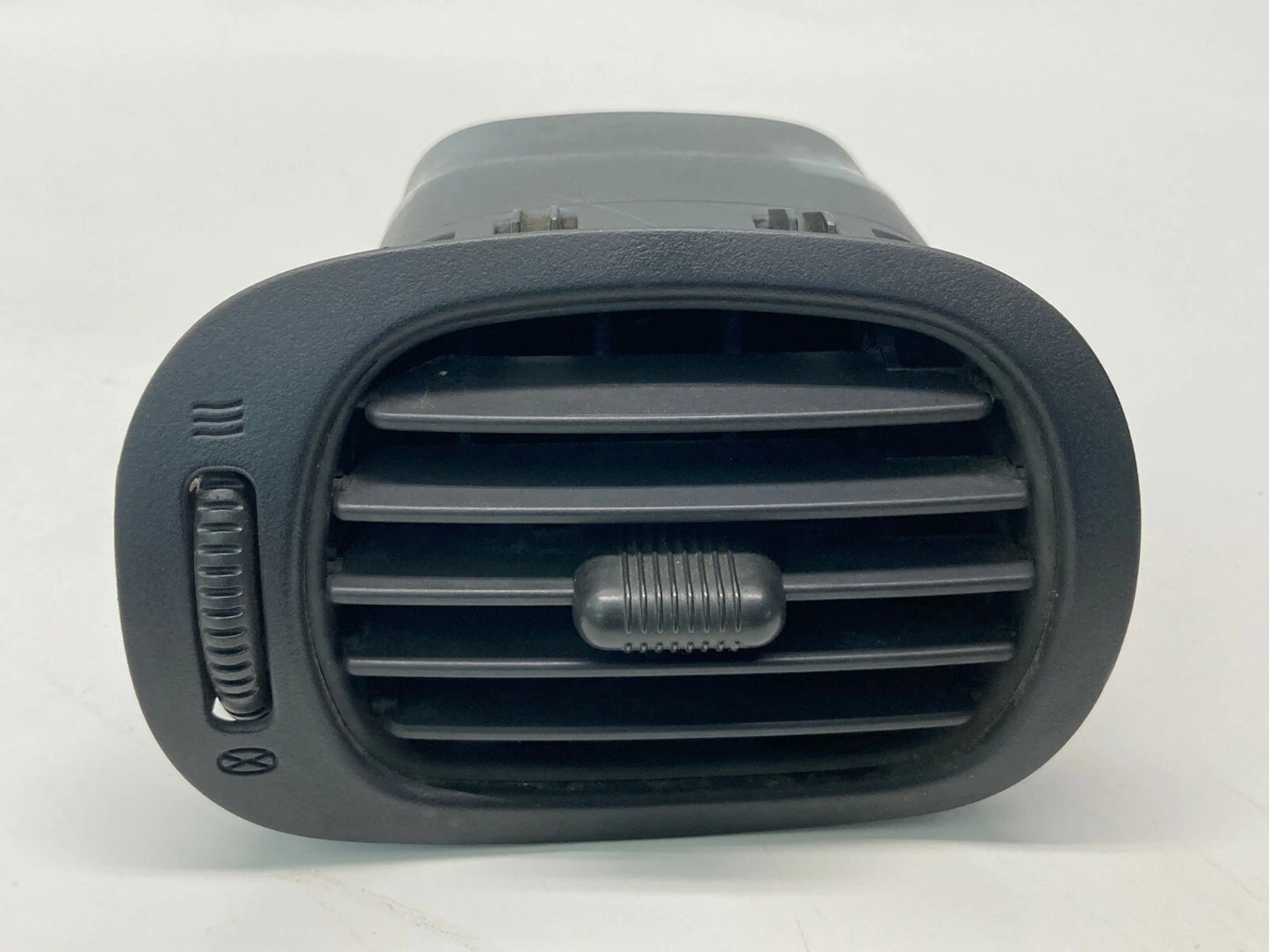 04-07 CHRYSLER TOWN & COUNTRY LEFT DRIVER DASH AC AIR VENT GRILLE 0SC91TRMAA OEM