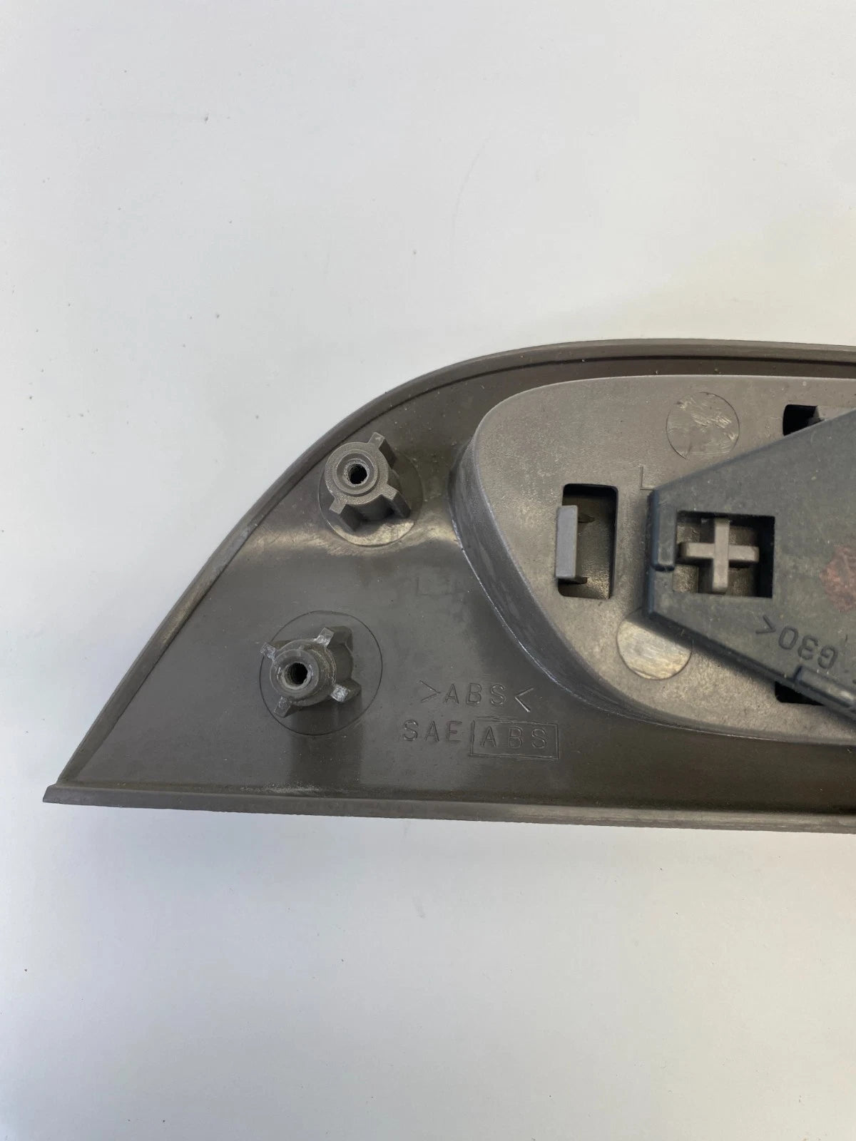 1998-2005 LEXUS GS300 REAR LEFT SIDE INTERIOR INNER DOOR HANDLE W/ BEZEL OEM