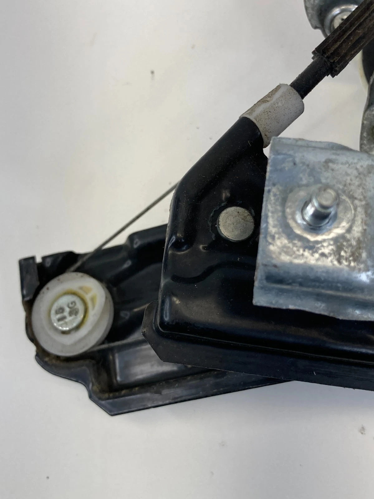 13-19 Ford Police Interceptor Sedan Front Righ Side Window Regulator w/Motor OEM