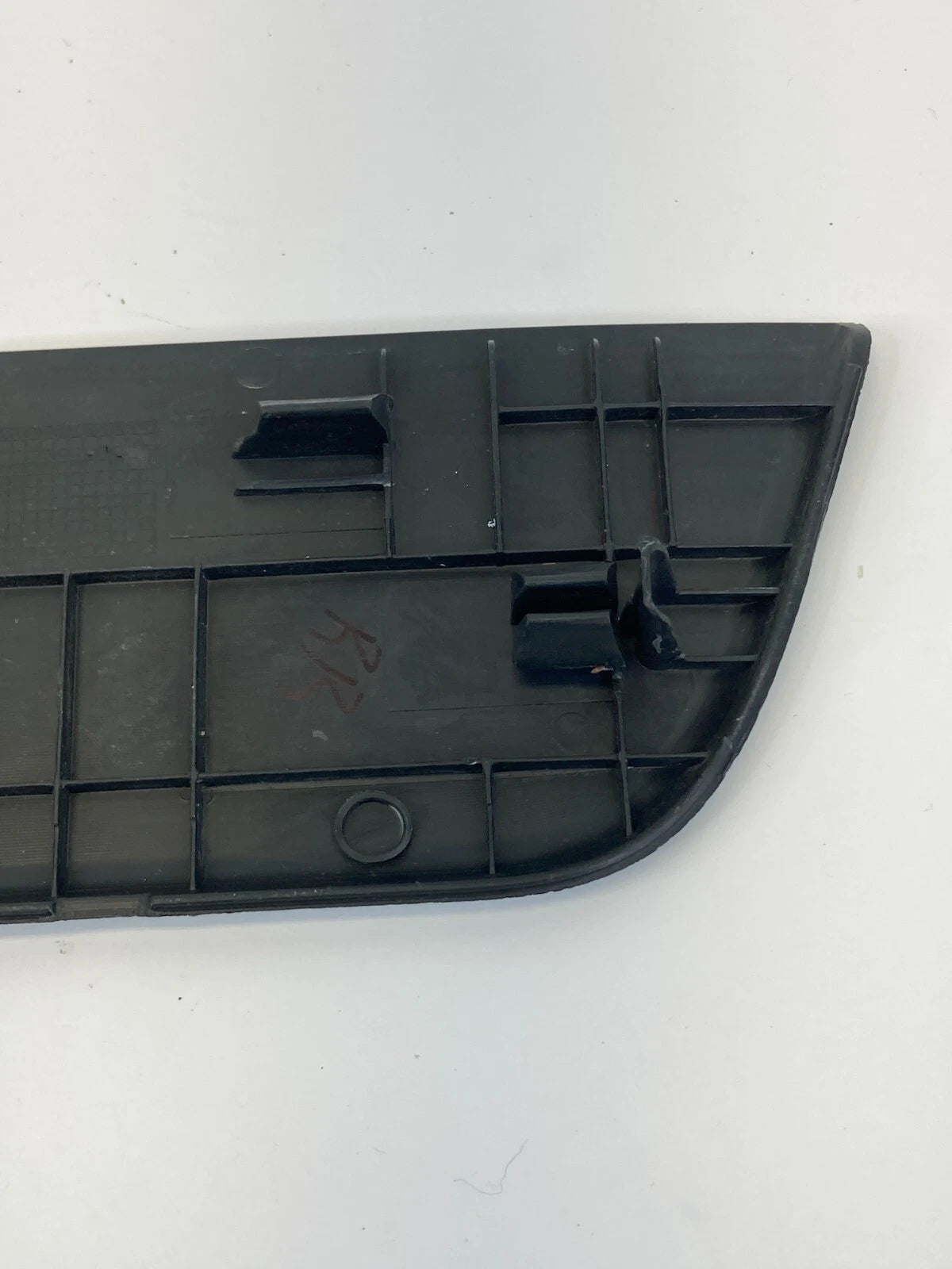 2011-2015 HYUNDAI ELANTRA REAR RIGHT BACK DOOR SCUFF PLATE TRIM 87887-3Y000 USA