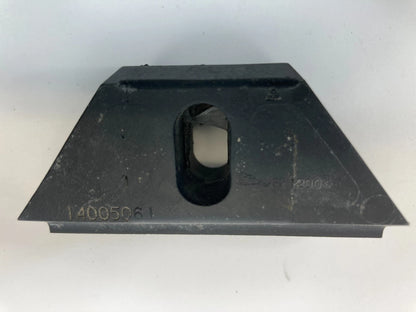 2002-2009 CHEVROLET TRAILBLAZER BATTERY HOLD DOWN BOLT RETAINER 14005061 OEM