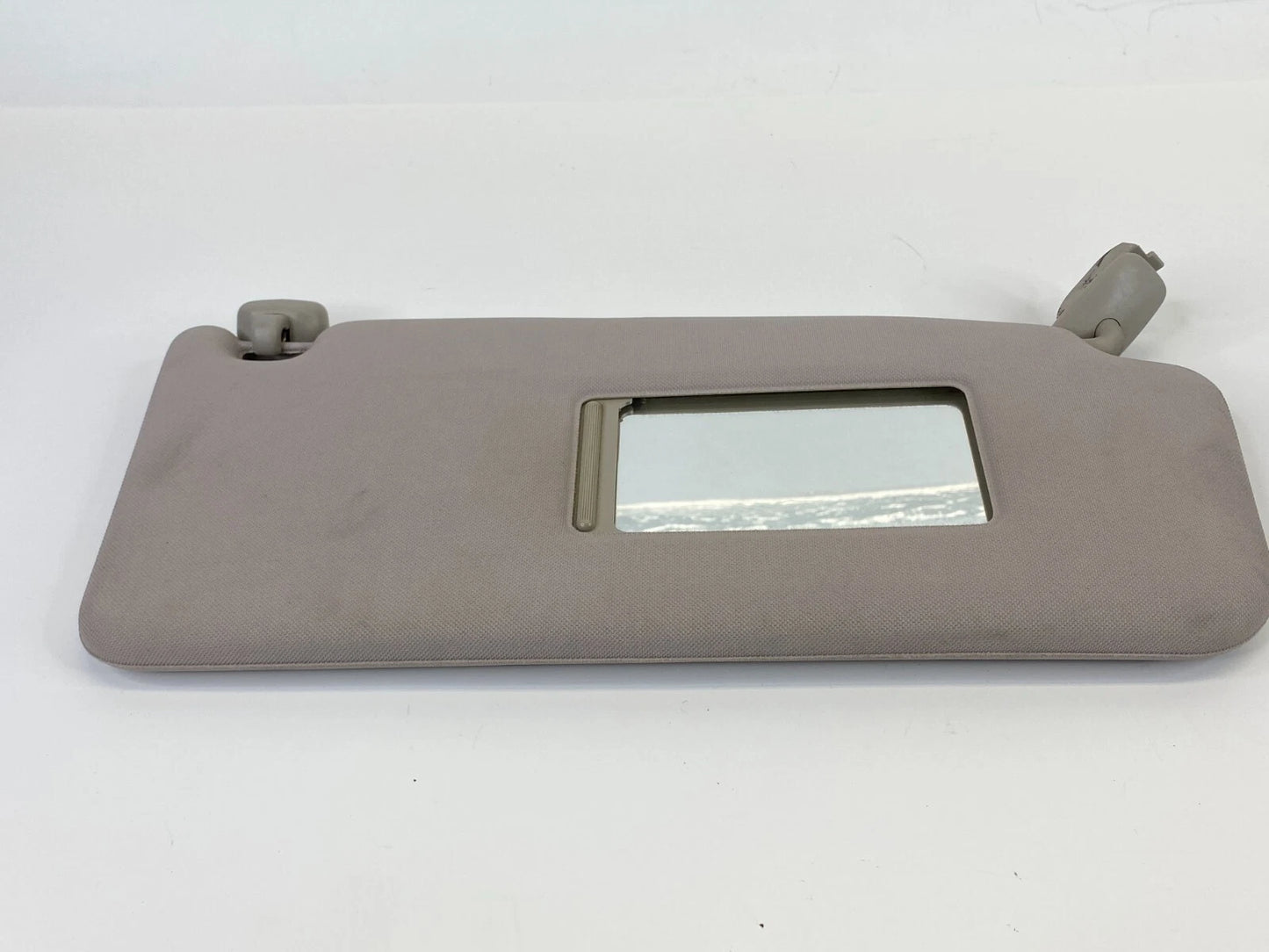1998-2004 AUDI A6 QUATTRO ROOF RIGHT PASSENGER SUNVISOR SUN VISOR SHADE OEM