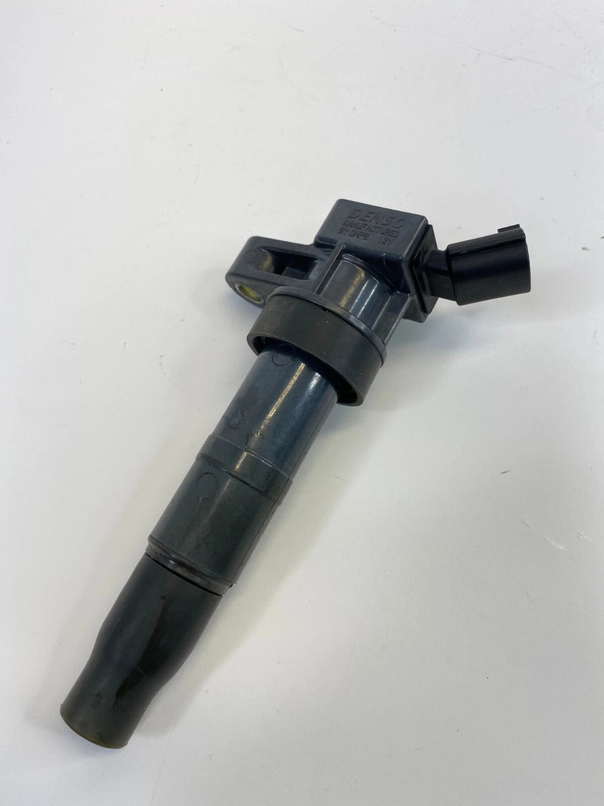 2008-2014 HYUNDAI SONATA 2.4L L4 AT IGNITION COIL IGNITER DENSO 27300-3F100 OEM