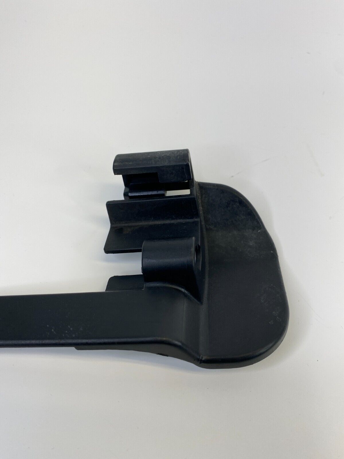 2009-2010 BMW 535i Front Right Seat Track Inner Rail Cover Trim Cap 52107007700