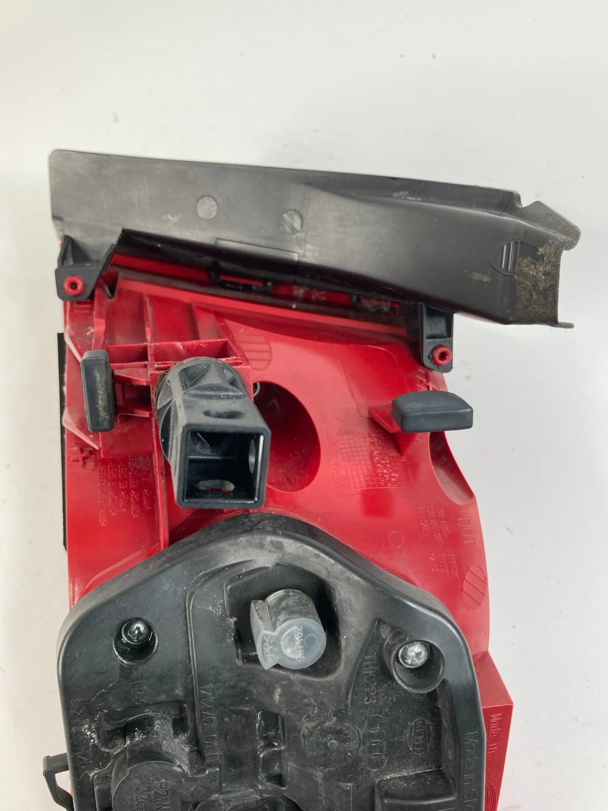 2009-2012 AUDI A4 S4 SEDAN LEFT DRIVER OUTER TAIL LIGHT LED LAMP 8K5945095 OEM