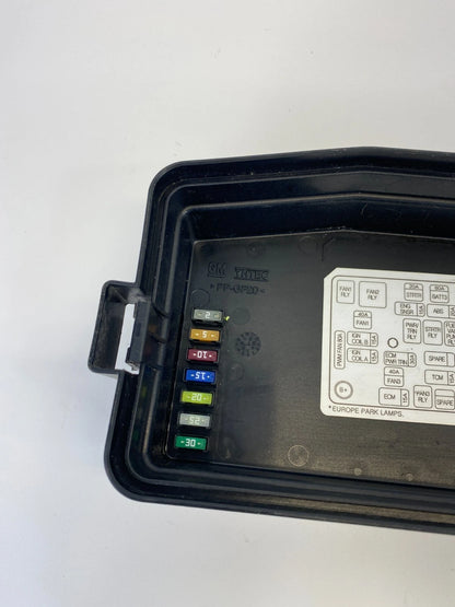 2012-2015 CHEVROLET CAPTIVA SPORT 2.4L AT ENGINE FUSE RELAY BOX LID CAP COVER