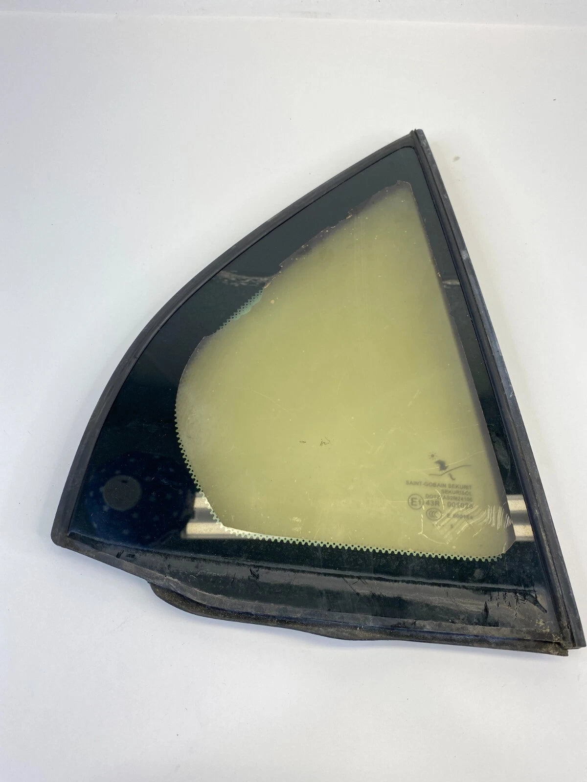 2003-2011 SAAB 9-3 SEDAN REAR RIGHT PASSENGER SIDE QUARTER VENT WINDOW GLASS OEM