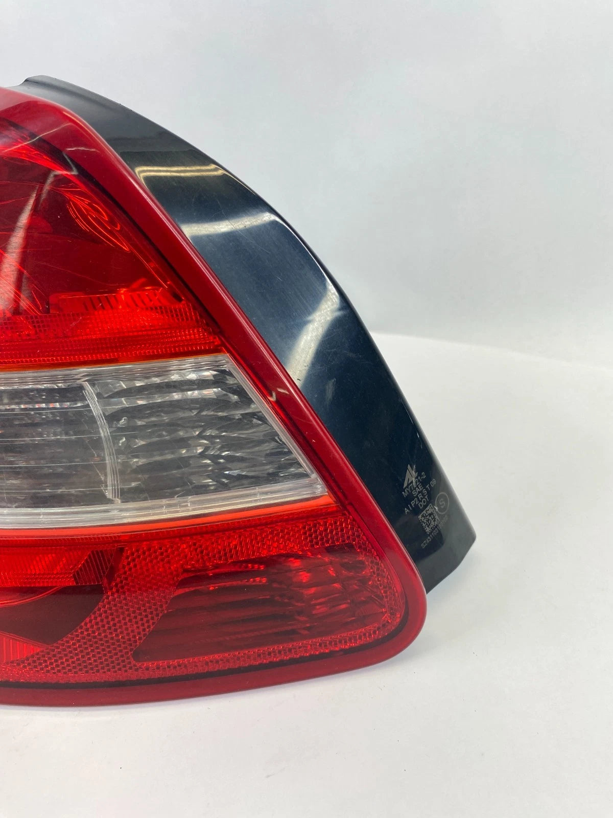 2010 2011 2012 2013 SUZUKI KIZASHI LEFT DRIVER TAILLIGHT TAIL LIGHT LAMP OEM