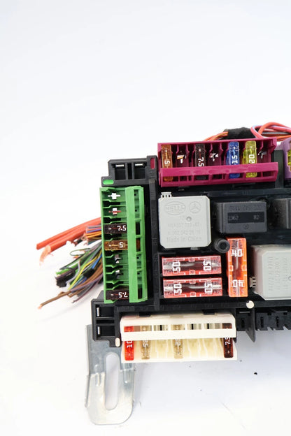 2010-2016 MERCEDES-BENZ E350 REAR FUSE BOX RELAY CONTROL MODULE 5DK01102325 OEM