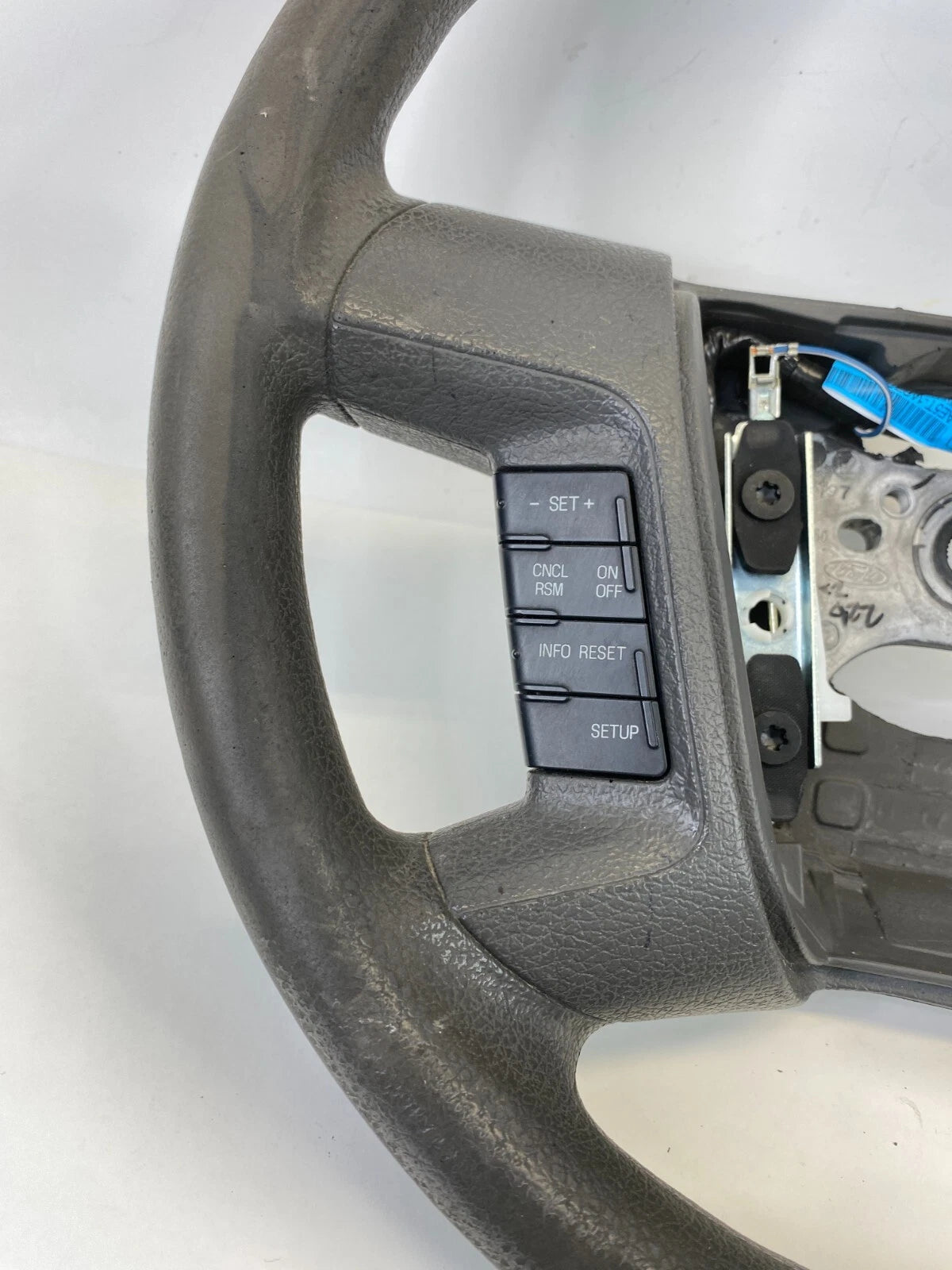 2010-2012 FORD FUSION DRIVER LEFT STEERING WHEEL W/ CRUISE CONTROL SWITCH OEM