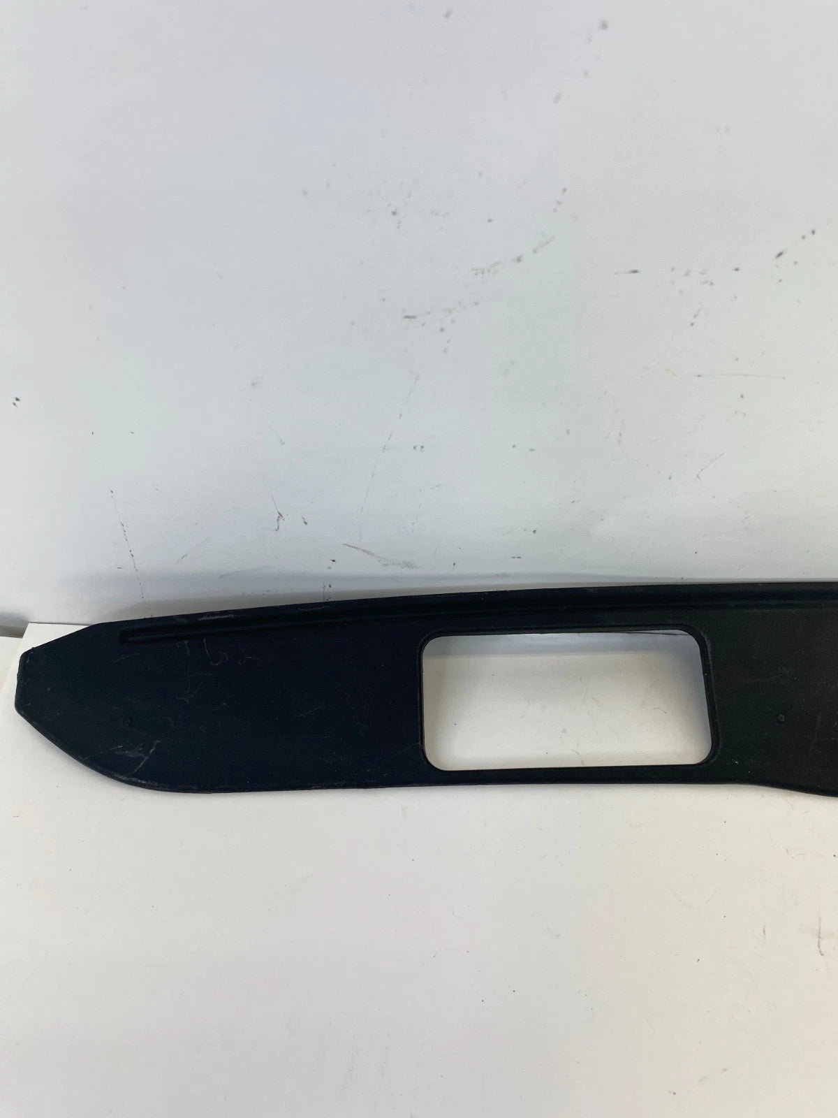 14-19 TOYOTA COROLLA REAR TRUNK TRIM GARNISH LICENSE PLATE PANEL OEM 7582702030