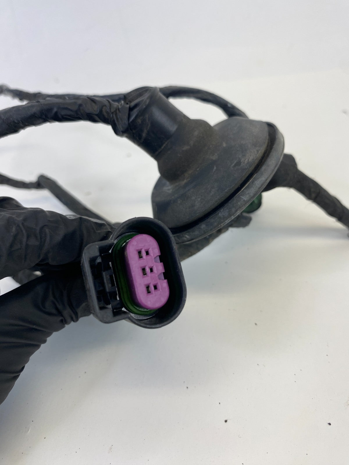 2008-2012 Buick Enclave Left Driver Taillight Wire Wiring Harness Plug Pigtail