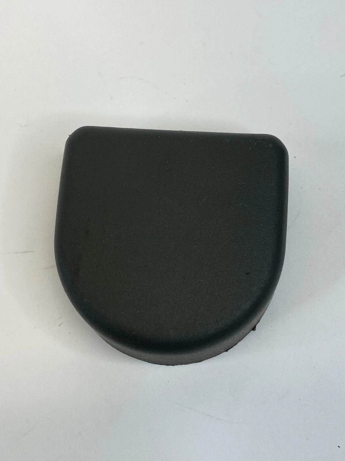 2005-2007 NISSAN XTERRA FRONT RIGHT SEAT BELT ANCHOR COVER TRIM CAP PANEL OEM