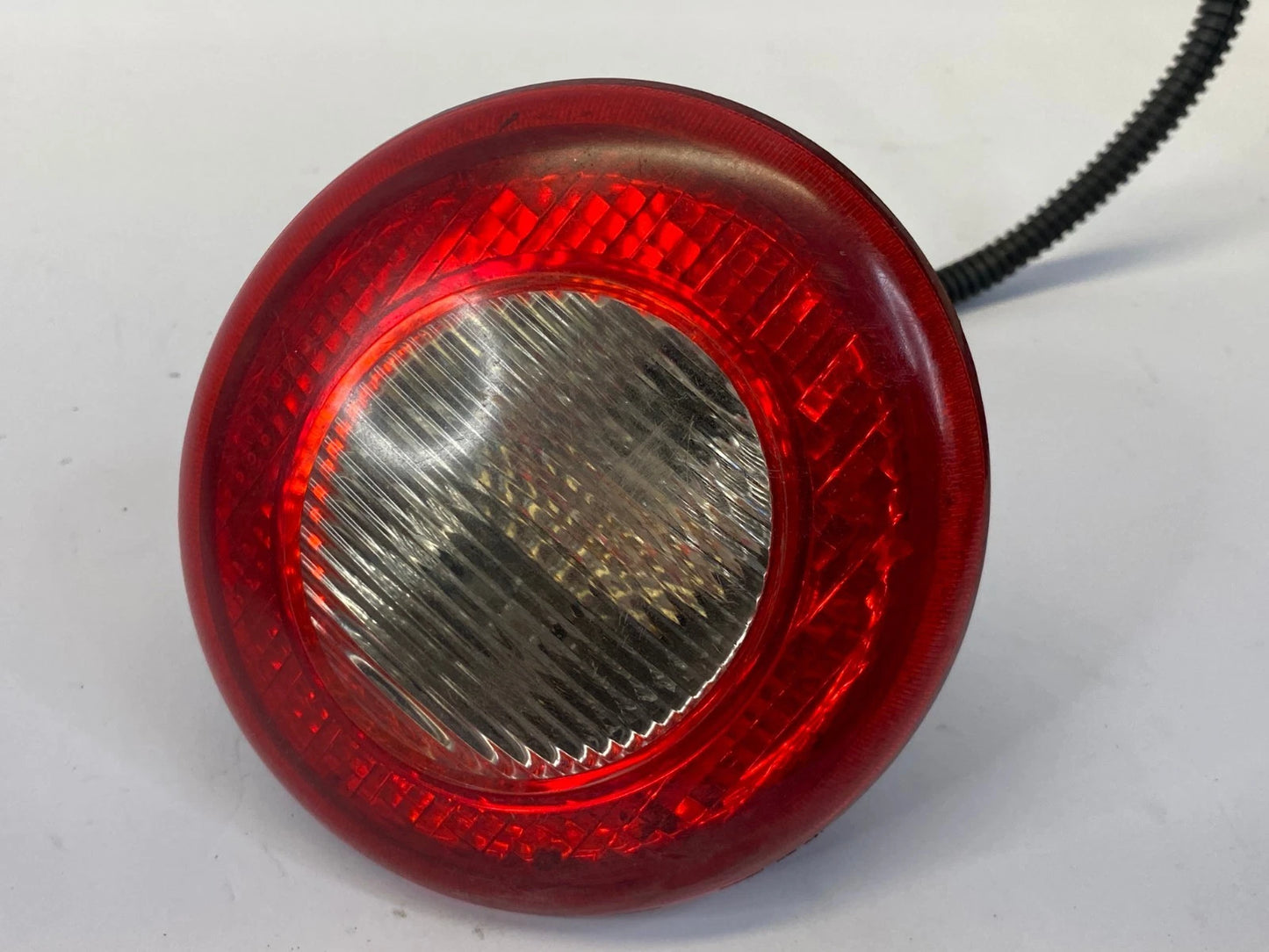 2006-2011 CHEVROLET HHR REAR RIGHT SIDE LOWER TAIL LIGHT TAILLIGHT LAMP OEM