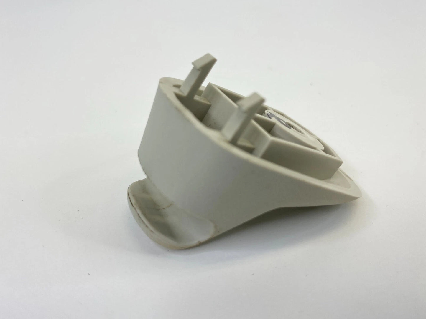 09 10 DODGE JOURNEY RIGHT PASSENGER SIDE SUN VISOR SUNVISOR RETAINER CLIP OEM