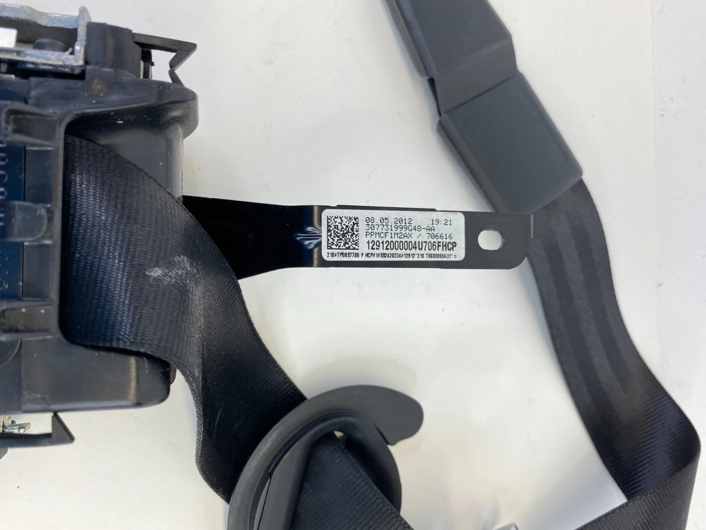 2011-2017 VOLKSWAGEN TOUAREG FRONT RIGHT PASSENGER SIDE SEAT BELT RETRACTOR OEM