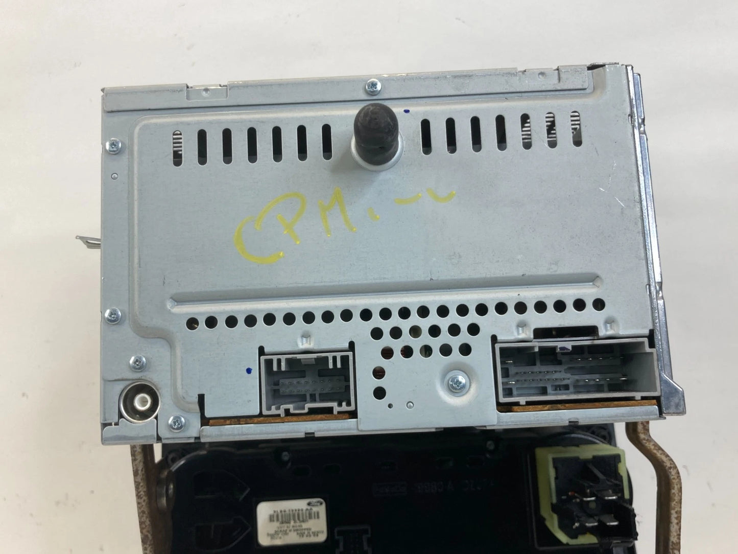 2009-2012 FORD ESCAPE RADIO STEREO CD PLAYER & CLIMATE CONTROL 9L8T-19C107-AB