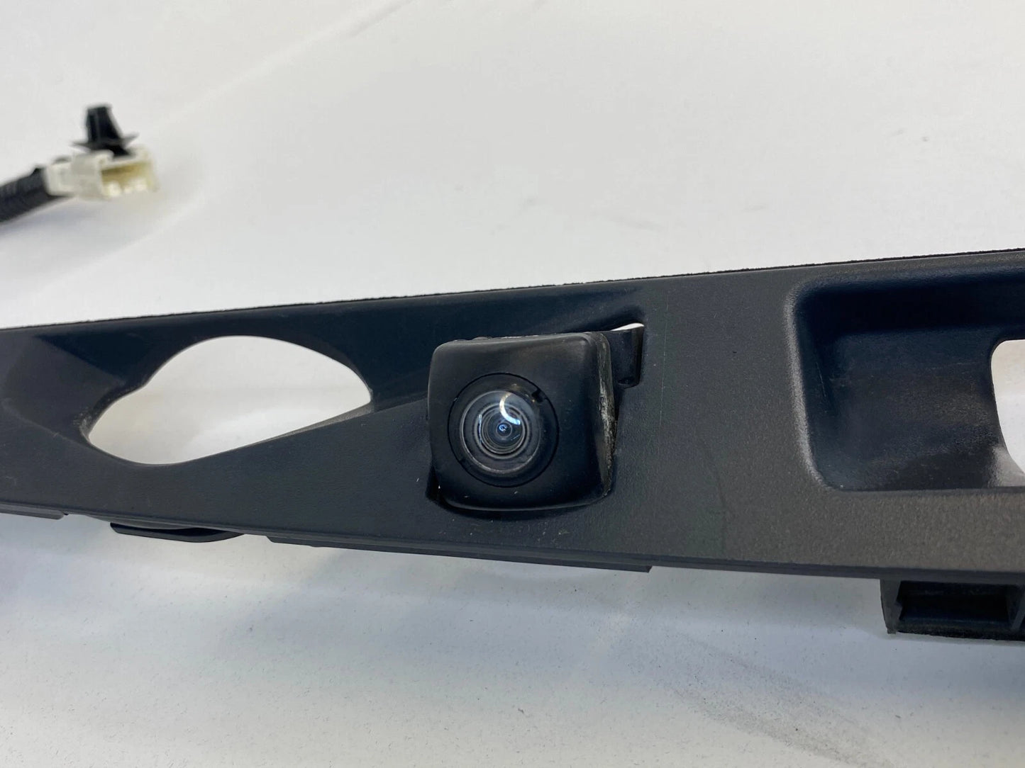 07-09 ACURA RDX TRUNK LIFTGATE FINISH MOLDING PANEL W/ REAR CAMERA 74895-STK OEM