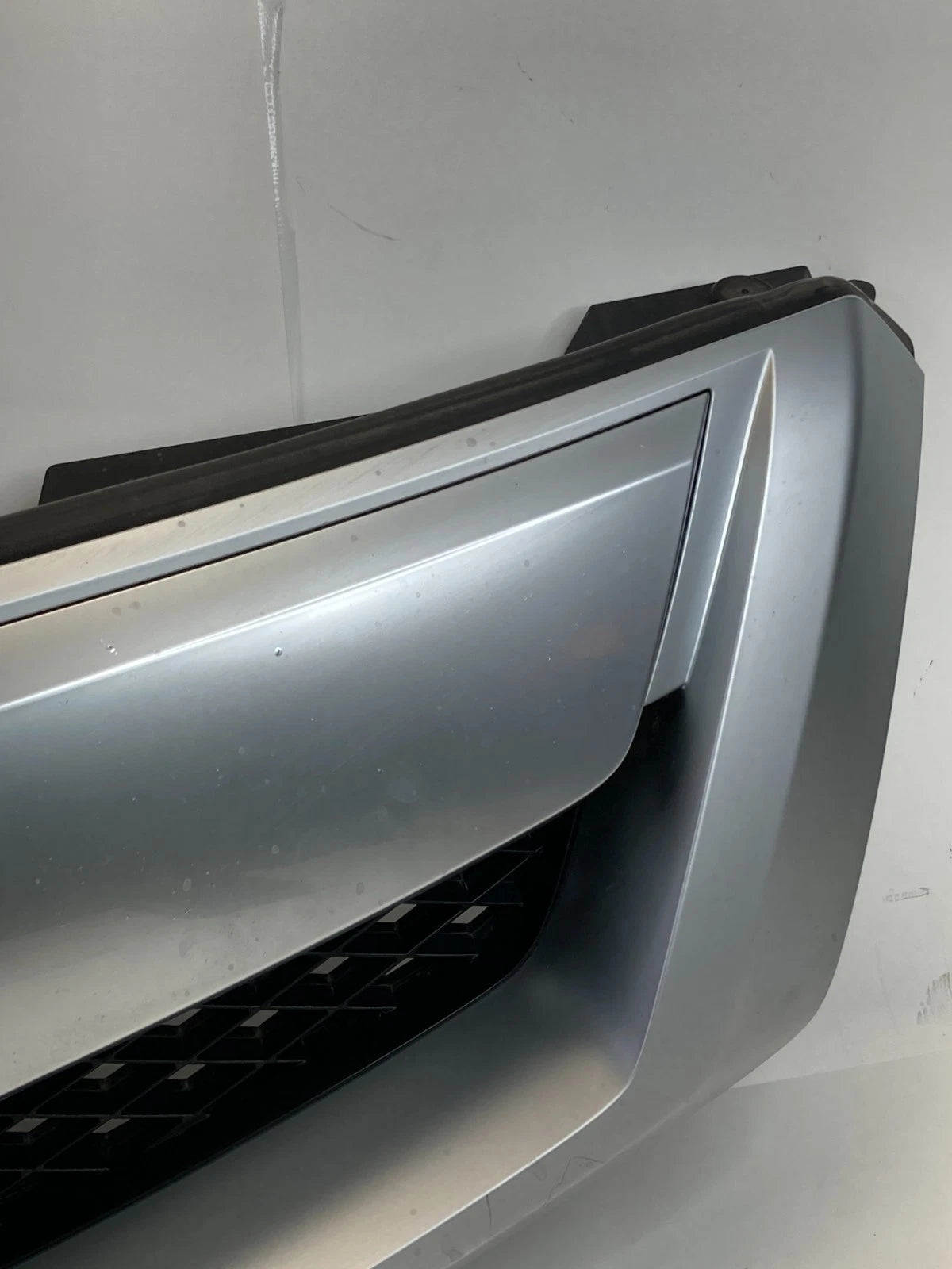 2010 2011 2012 2013 ACURA RDX FRONT BUMPER UPPER GRILL GRILLE W/ EMBLEM OEM