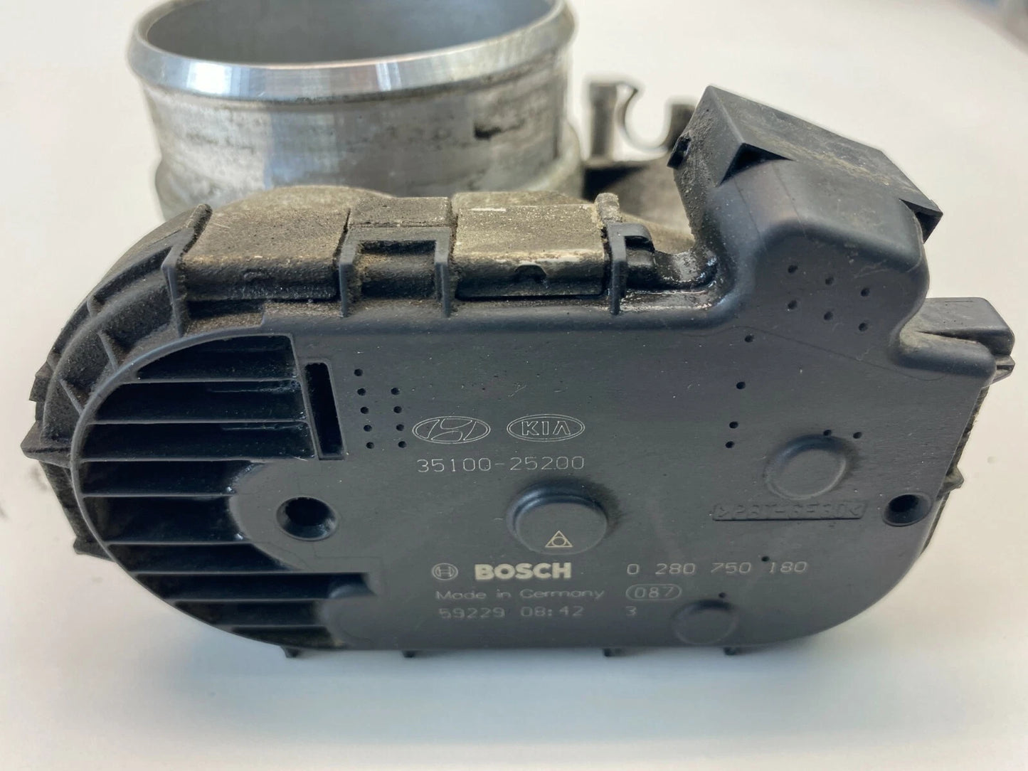 06-10 KIA OPTIMA 2.4L THROTTLE BODY WITH SENSOR ASSEMBLY OEM FACTORY 35100-25200