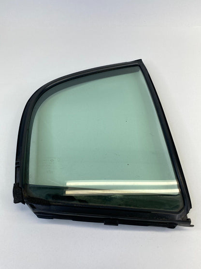 03-06 Infiniti G35 Sedan Rear Right Side Door Quarter Window Glass 82272-AL500