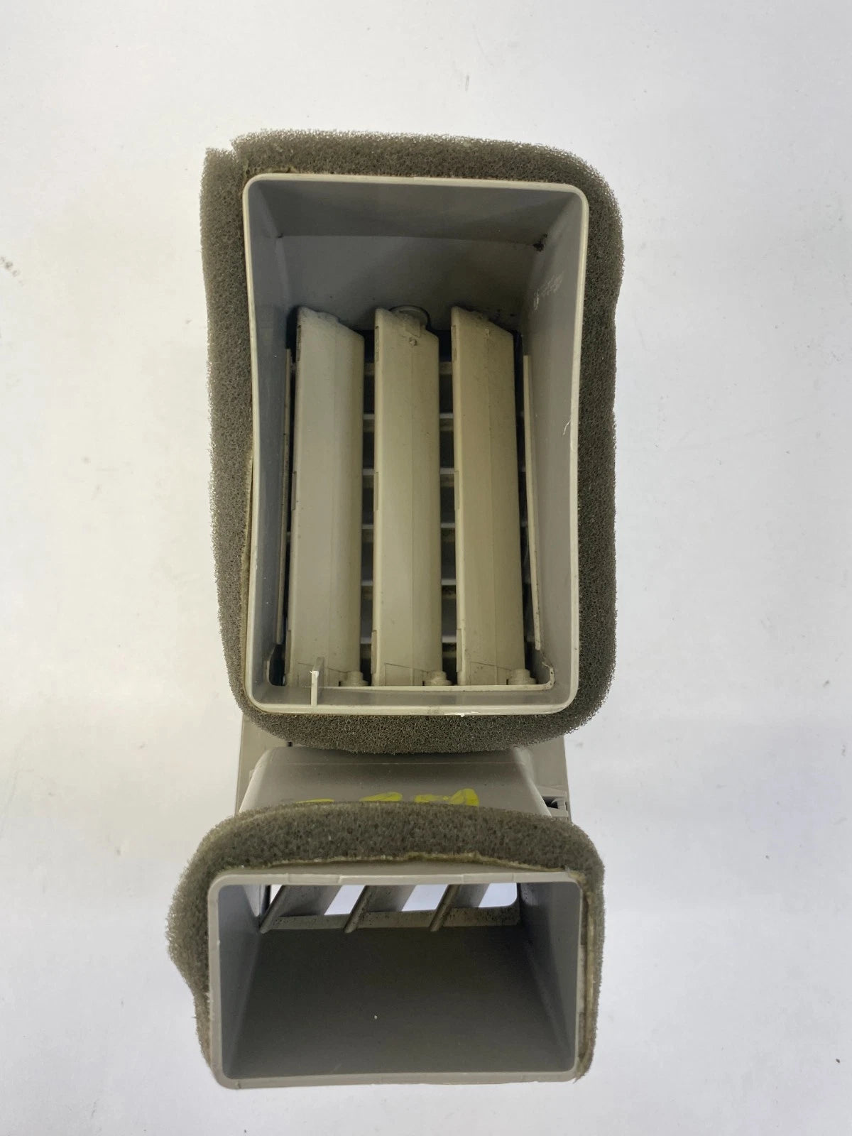 2008-2012 FORD ESCAPE RIGHT DASH A/C HEATER AIR VENT GRILLE OEM 8L84-78046B30-A
