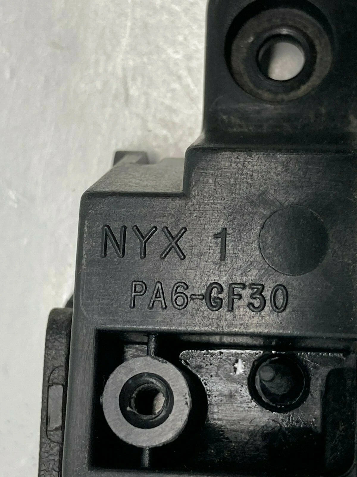 2006-2009 MERCURY MILAN GLOVE BOX COMPARTMENT LOCK LATCH HANDLE 7E53-5406004-AA