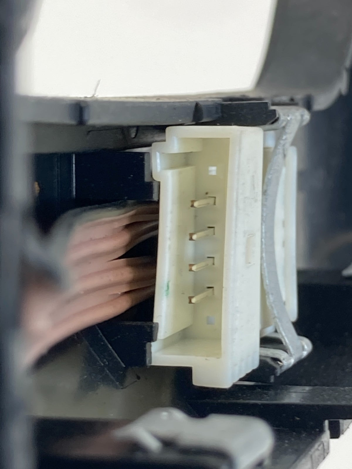 2006 2007 BMW 530i 525i Center Console Shifter Shift Bezel Trim 51167-034-089