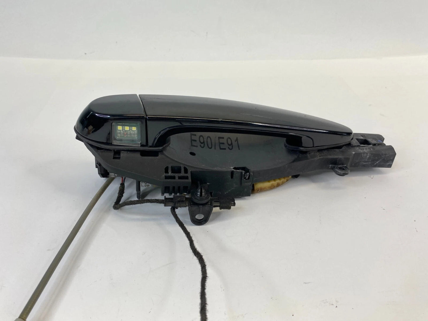2006 06 BMW 330I REAR RIGHT SIDE EXTERIOR OUTER DOOR HANDLE 7770-8607 OEM