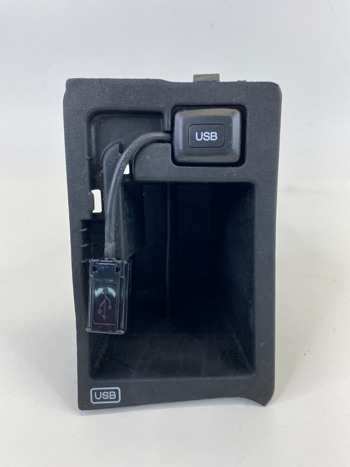 2011 2012 2013 Honda Odyssey Front Glove Box Pocket USB Port 77501-TK8-A1 OEM