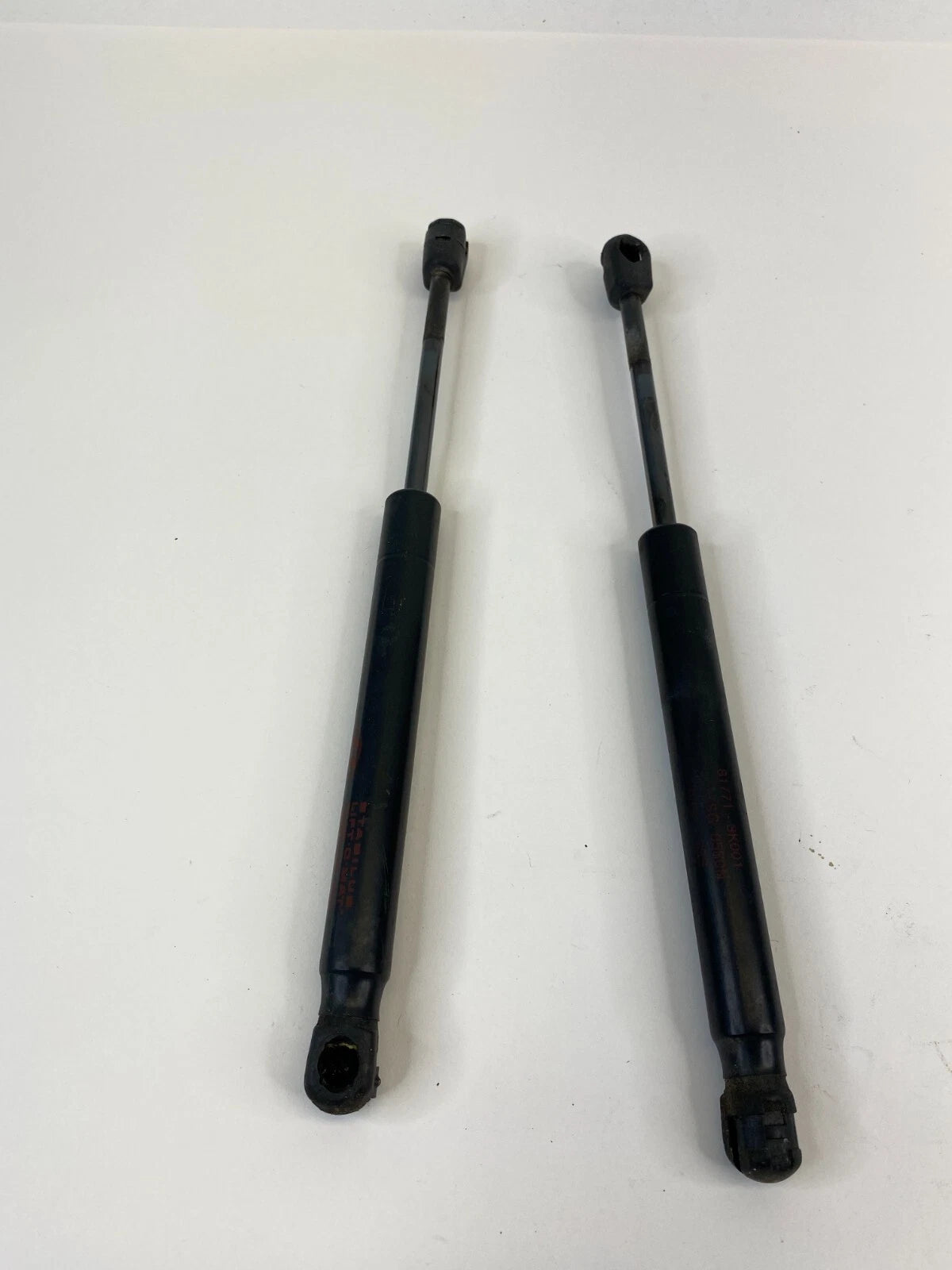 2006 2007 HYUNDAI SONATA REAR DECKLID TRUNK LIFT SUPPORT SHOCKS STRUTS PAIR OEM