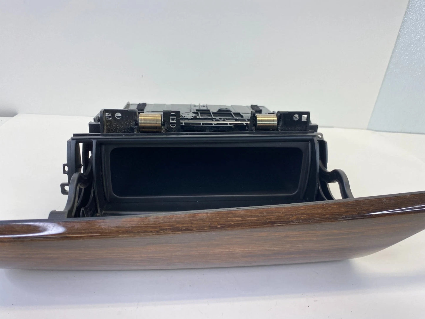 2007-2015 MINI COOPER DASH UPPER GLOVE BOX STORAGE CD CHANGER CARRIER 9166599