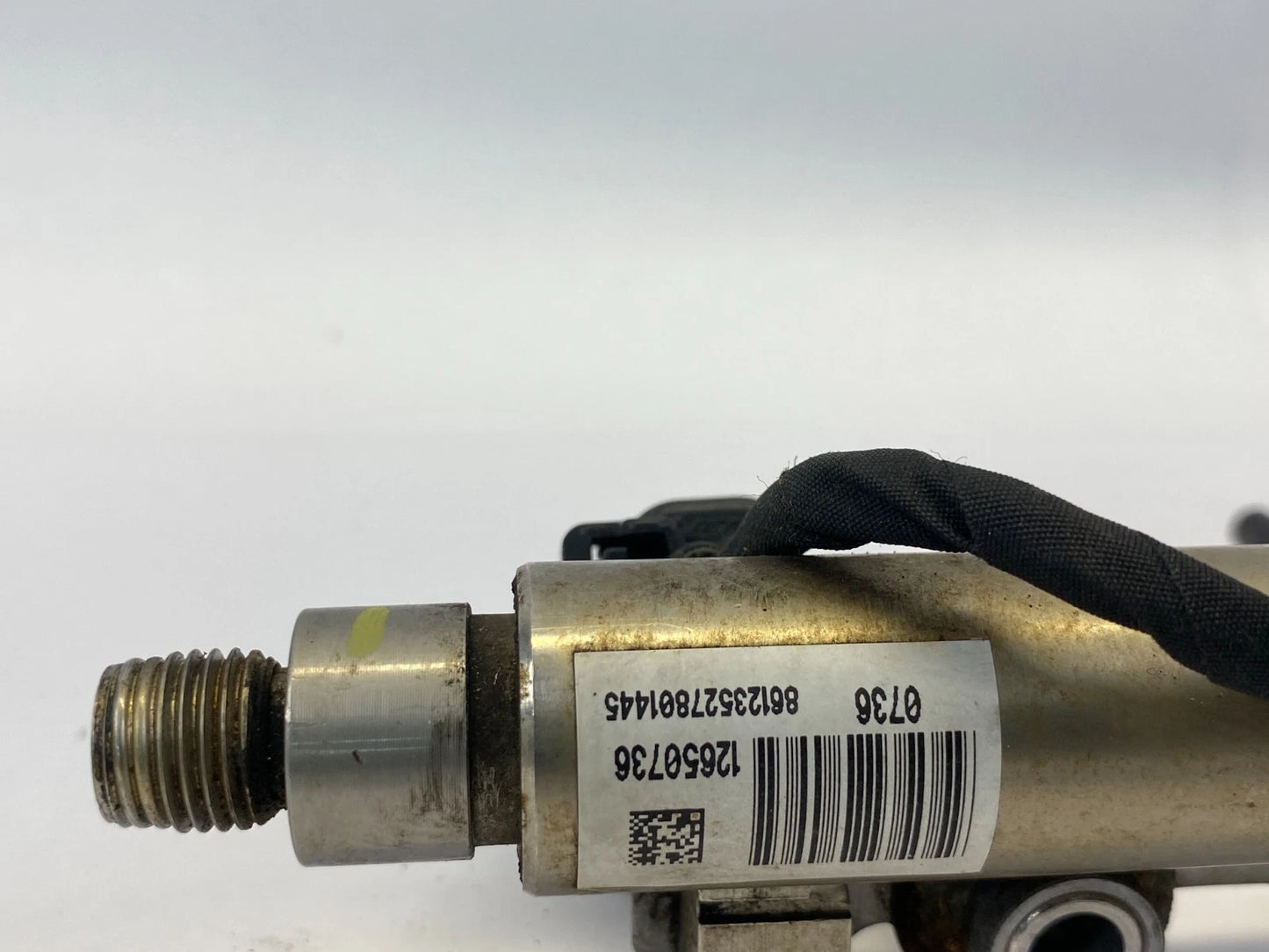 2010-2017 CHEVROLET EQUINOX 2.4L AT FUEL INJECTOR RAIL PIPE ASSEMBLY 12650736