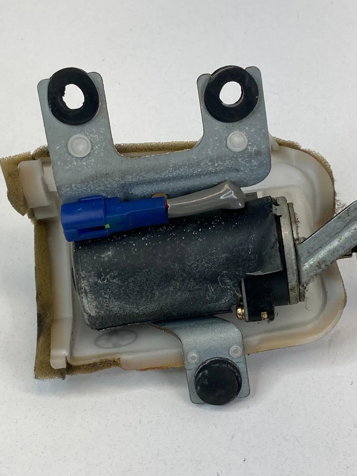 1993 1994 LEXUS LS400 FRONT LEFT SIDE SEAT BELT HEIGHT ADJUSTMENT MOTOR FR LH