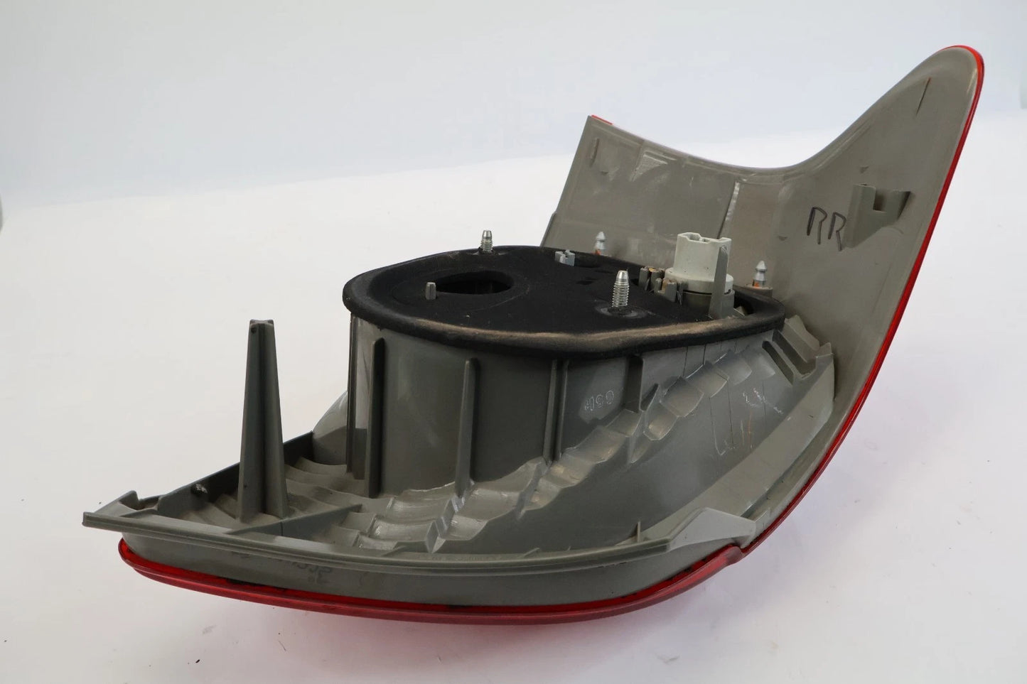 2007-2012 TOYOTA YARIS SEDAN RIGHT PASSENGER TAILLIGHT TAIL LIGHT LAMP HALOGEN