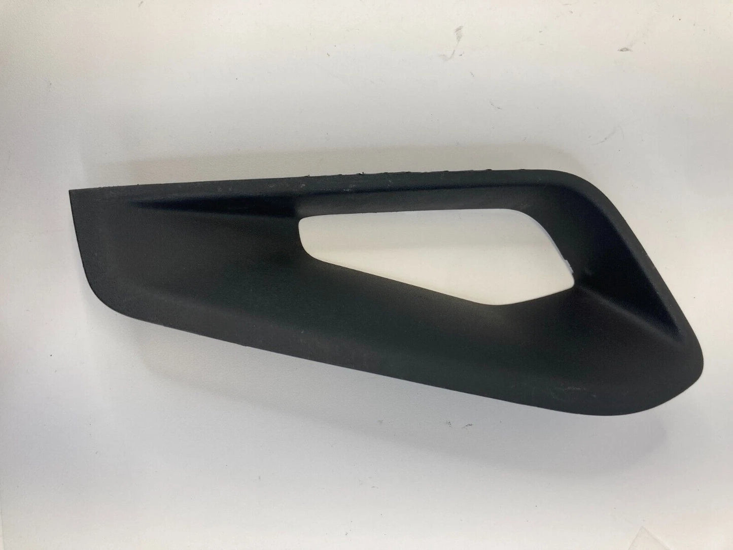 06 07 VOLKSWAGEN GTI CENTER CONSOLE RIGHT SIDE LOWER TRIM COVER 1K0-864-376-B