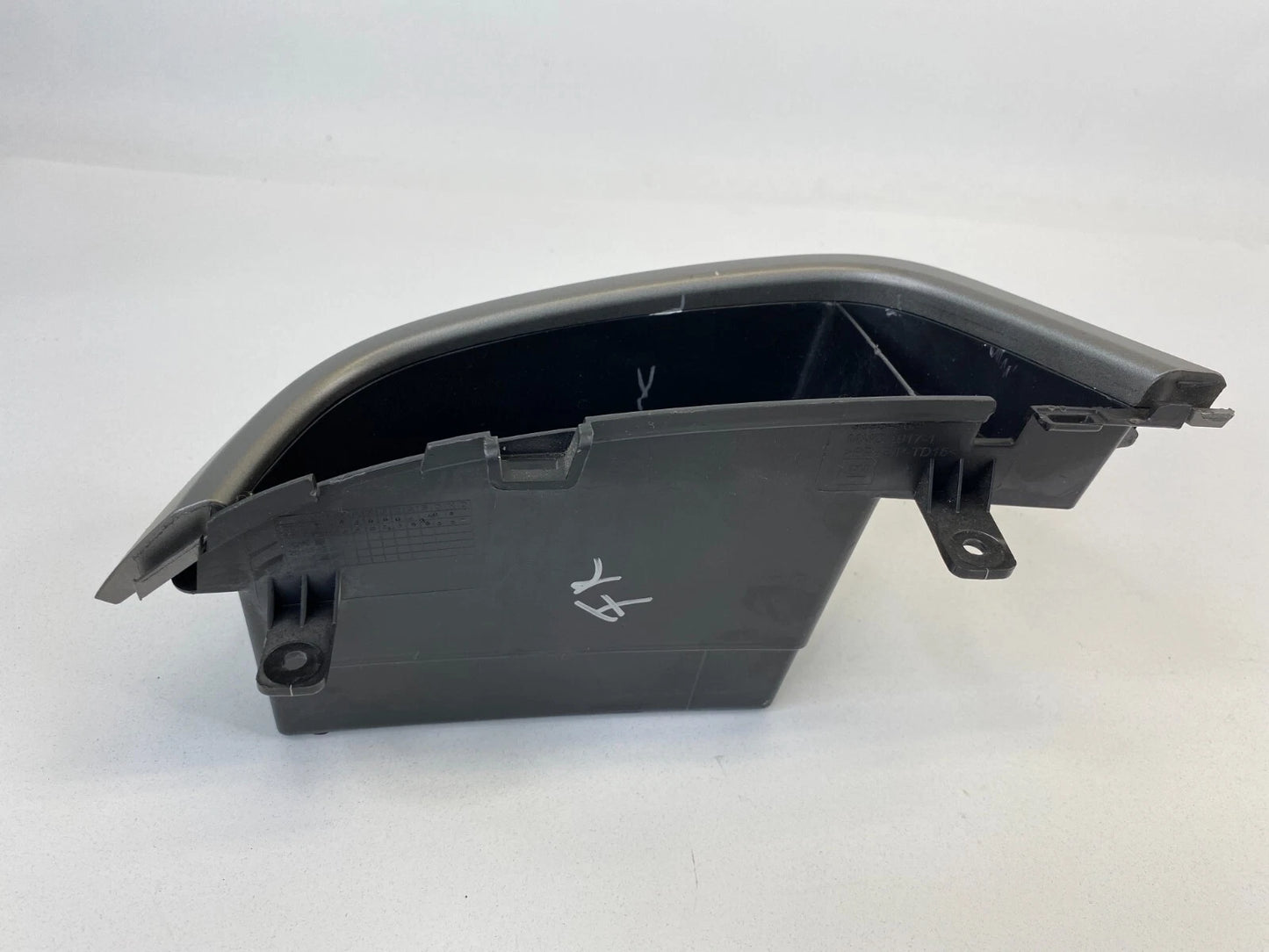 12-16 CHEVROLET SONIC FRONT RIGHT SIDE SEAT STORAGE COMPARTMENT UNDER 95952557