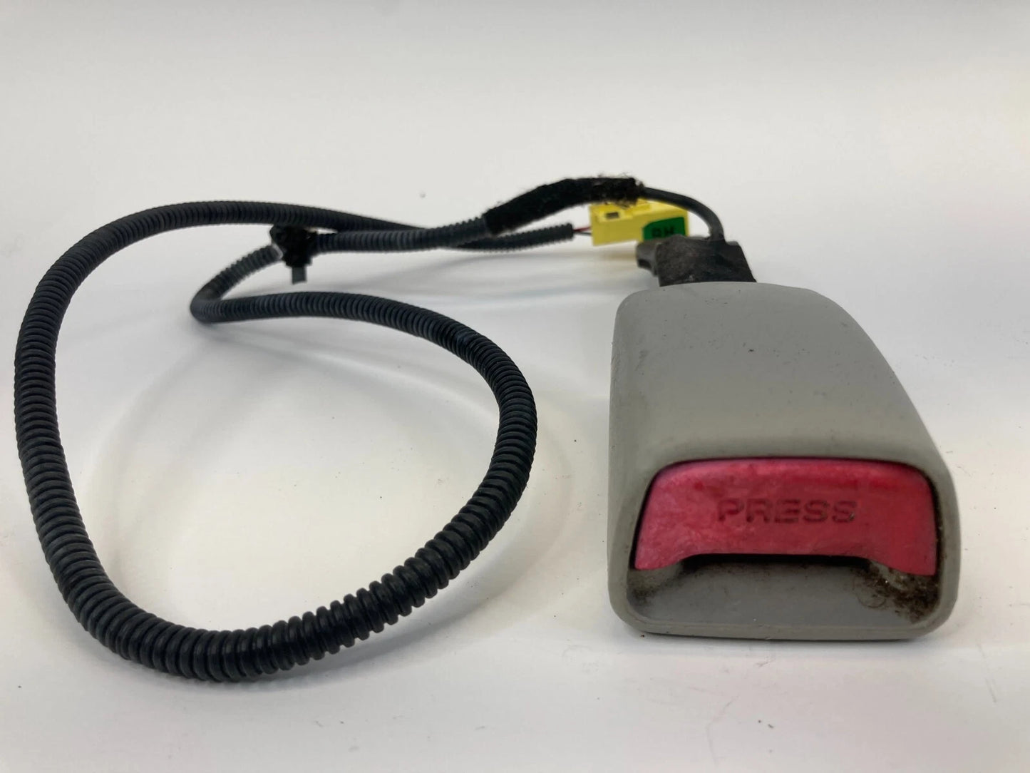 11-13 KIA FORTE SEDAN FRONT RIGHT PASSENGER SIDE SEAT BELT BUCKLE 888401M80080