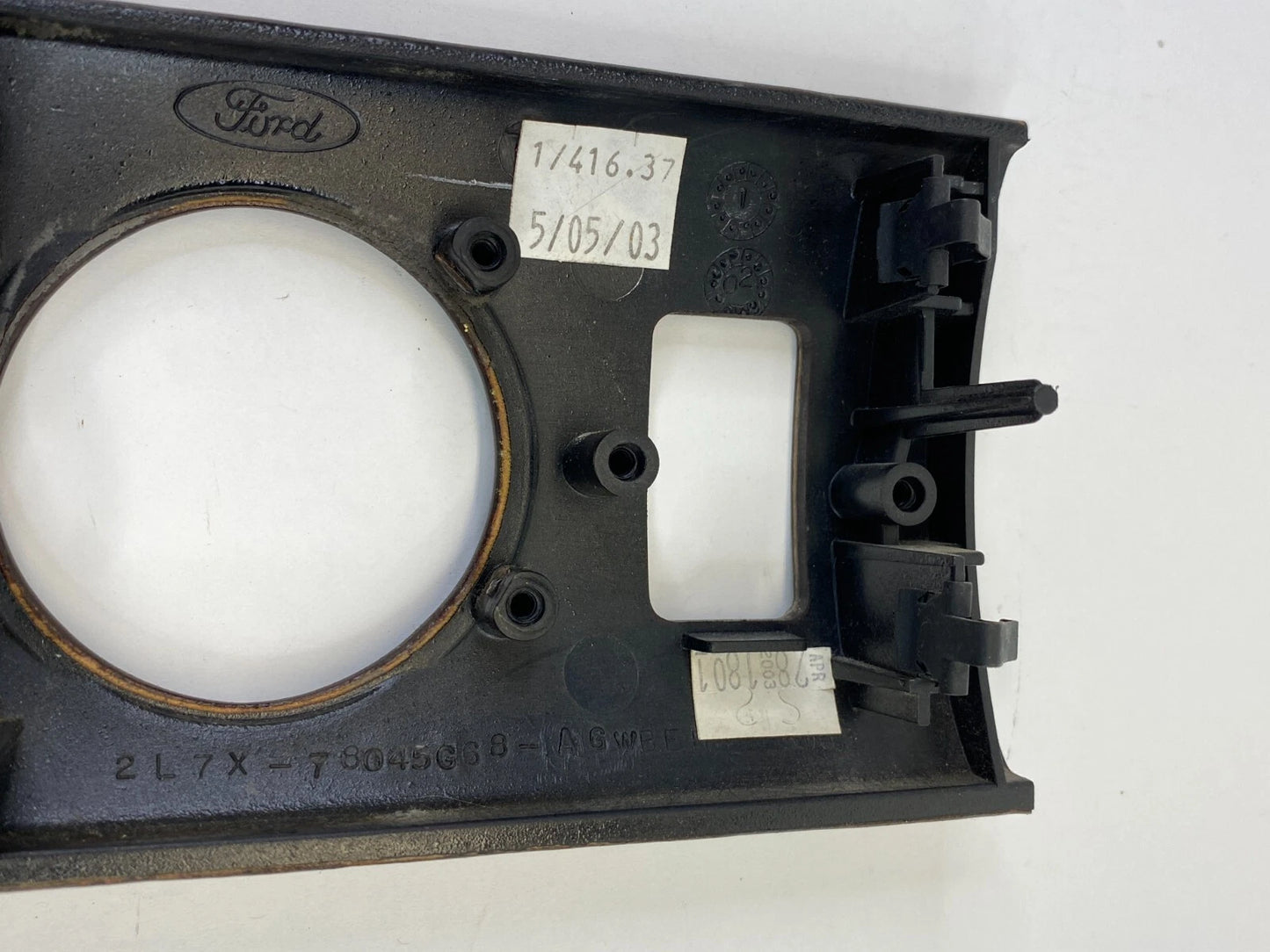 2003 2004 03 04 LINCOLN NAVIGATOR INSTRUMENT PANEL CONTROL SWITCH BEZEL 5G68AG