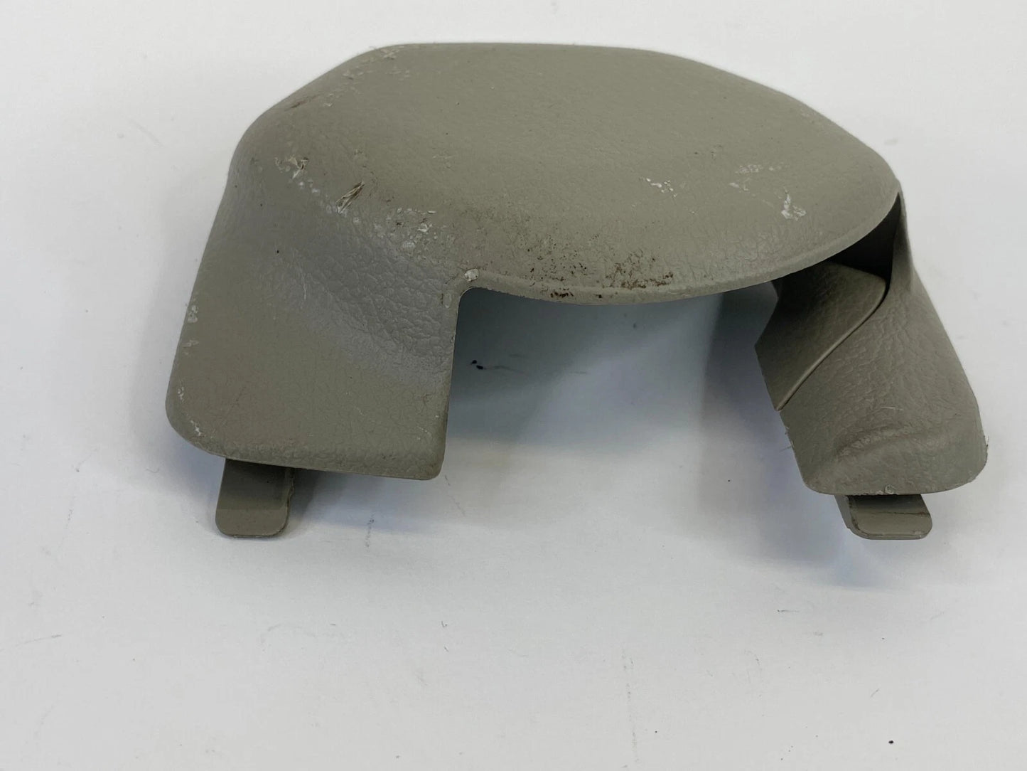 09-13 TOYOTA COROLLA FRONT RIGHT SIDE SEAT BELT BOLT COVER TRIM CAP 73233-12020
