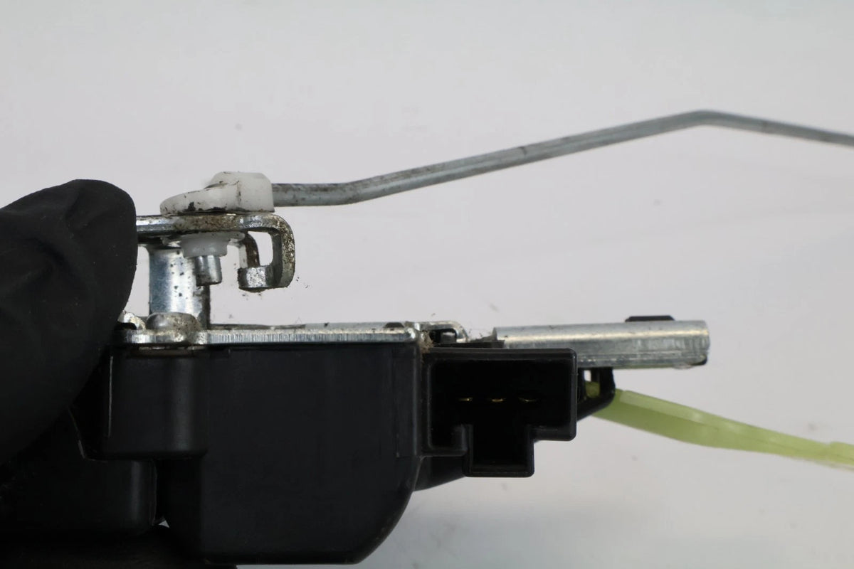 2007-2011 TOYOTA CAMRY REAR TRUNK LID LATCH LOCK ACTUATOR MECHANISM WITH RELEASE