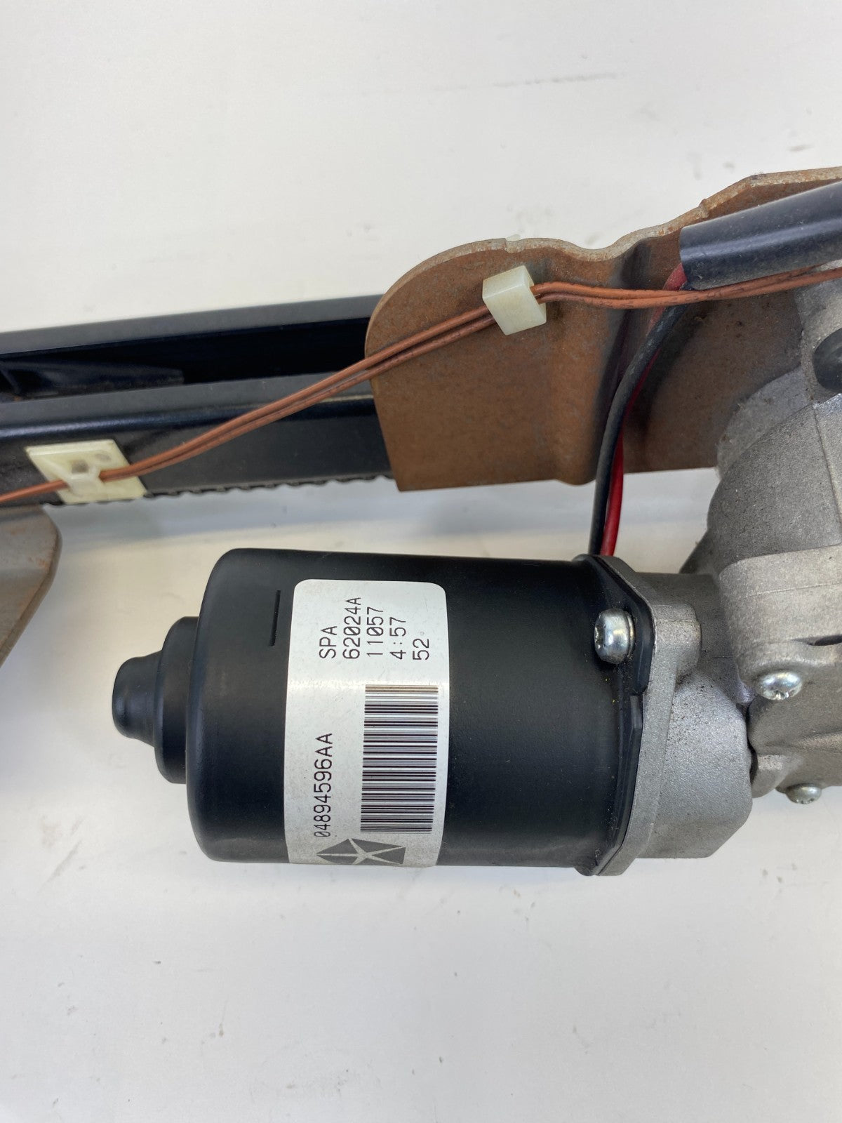 2008-2013 Chrysler Town & Country Rear Power Liftgate Pull Down Motor 16915741