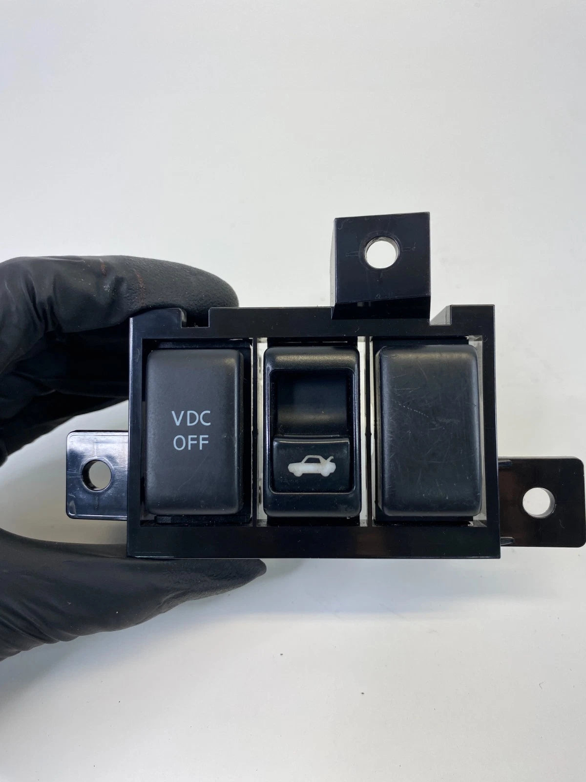 2008-2013 Infiniti G37 VDC Vehicle Dynamic Traction Trunk Control Switch OEM