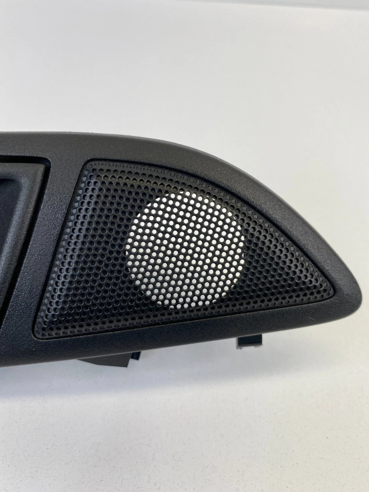 2011-2013 FORD FIESTA FR RH FRONT PASSENGER INNER DOOR HANDLE BEZEL AE83A2260