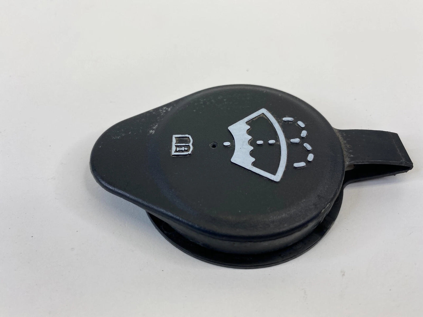 2004-2009 CADILLAC SRX WINDSHIELD WASHER FLUID RESERVOIR TANK CAP COVER OEM