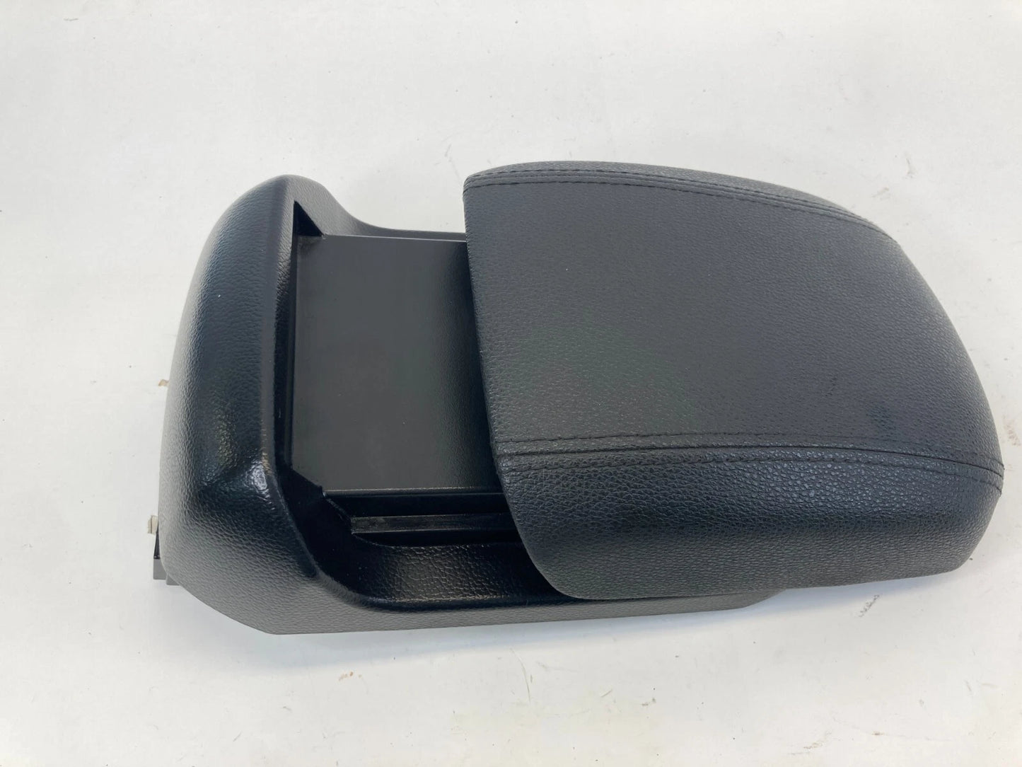 2011-2016 CHEVROLET CRUZE CENTER CONSOLE LID COVER TOP ARMREST ARM REST OEM